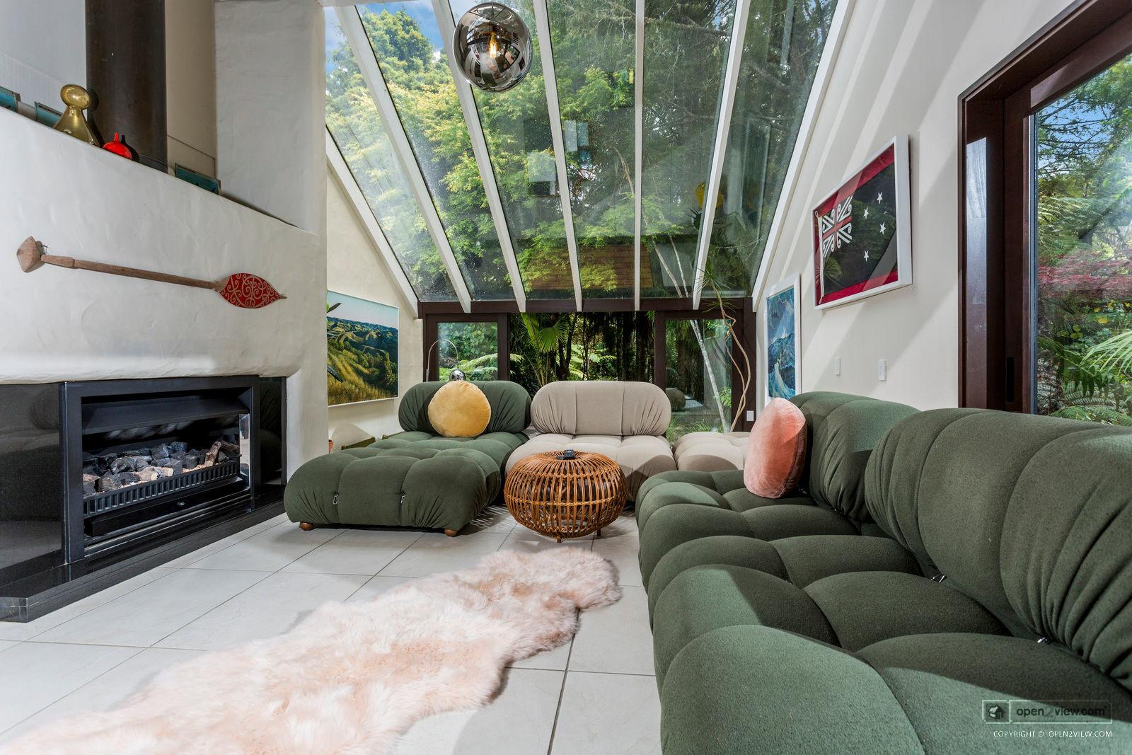 Slider image of 24 Channel View Road, Auckland