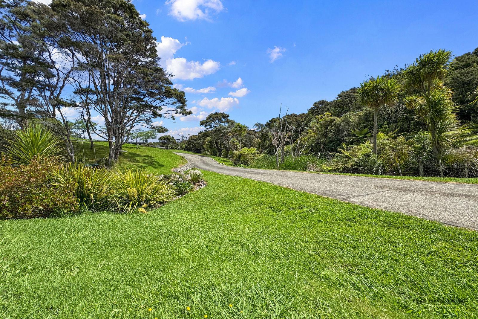 Slider image of 153 Mahoenui Valley Road, Auckland