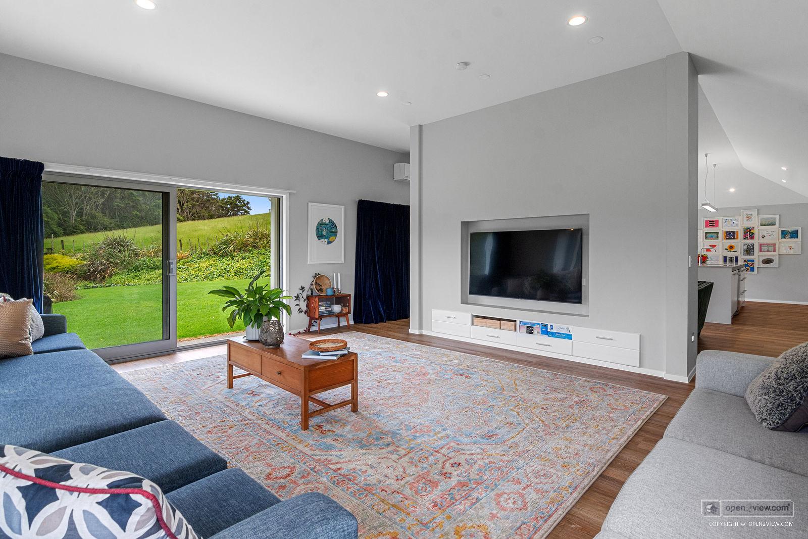 Slider image of 153 Mahoenui Valley Road, Auckland