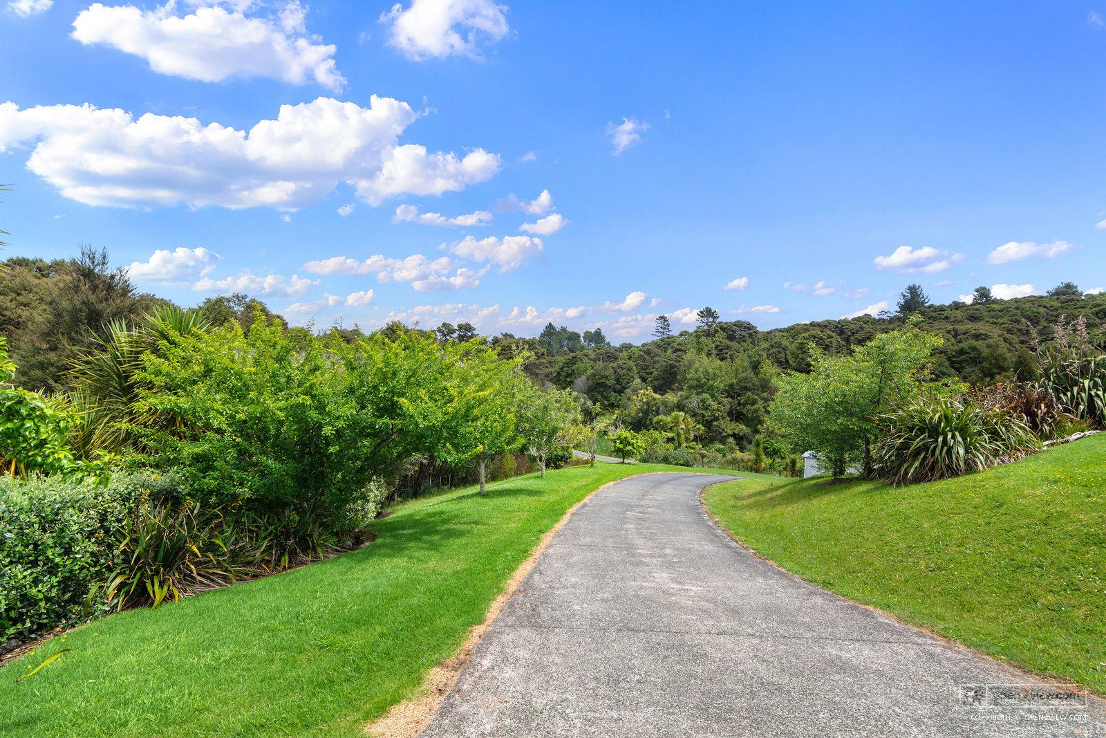 Slider image of 153 Mahoenui Valley Road, Auckland