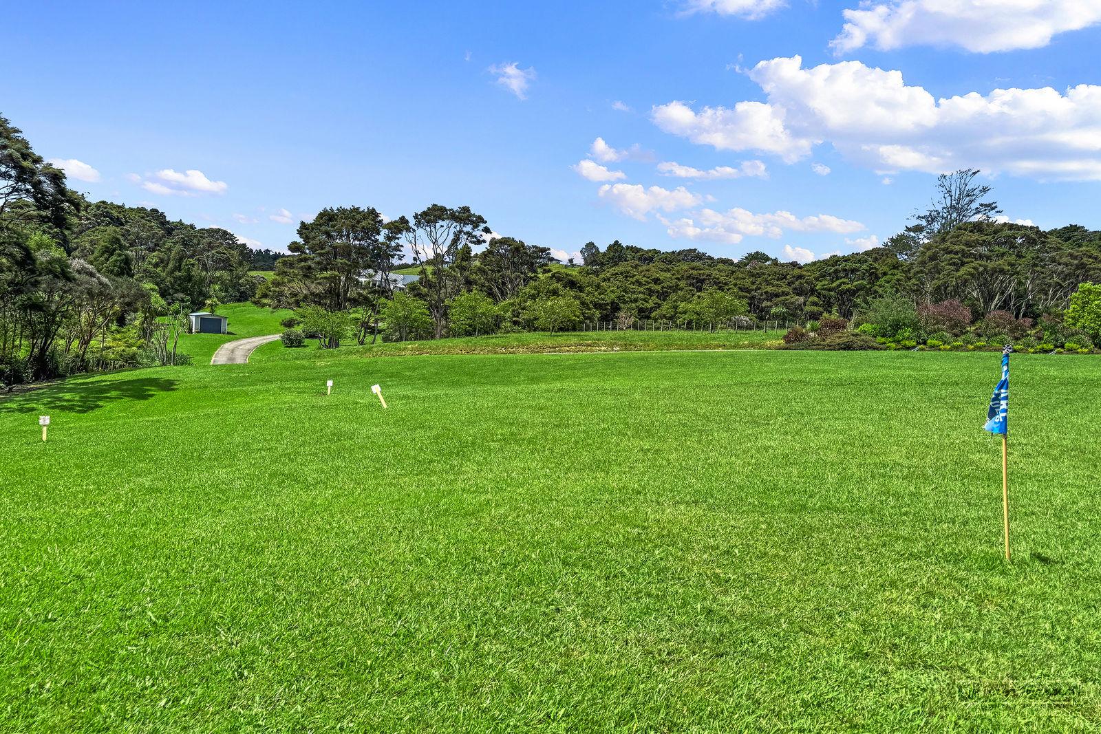 Slider image of 153 Mahoenui Valley Road, Auckland