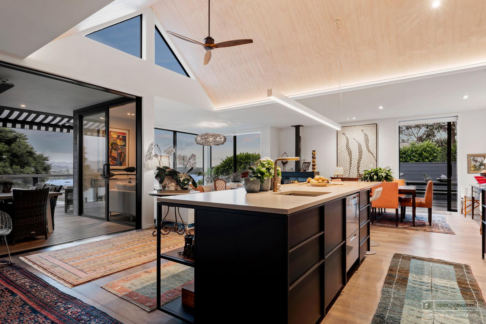 Slider image of 19 Kanuka Road, Auckland