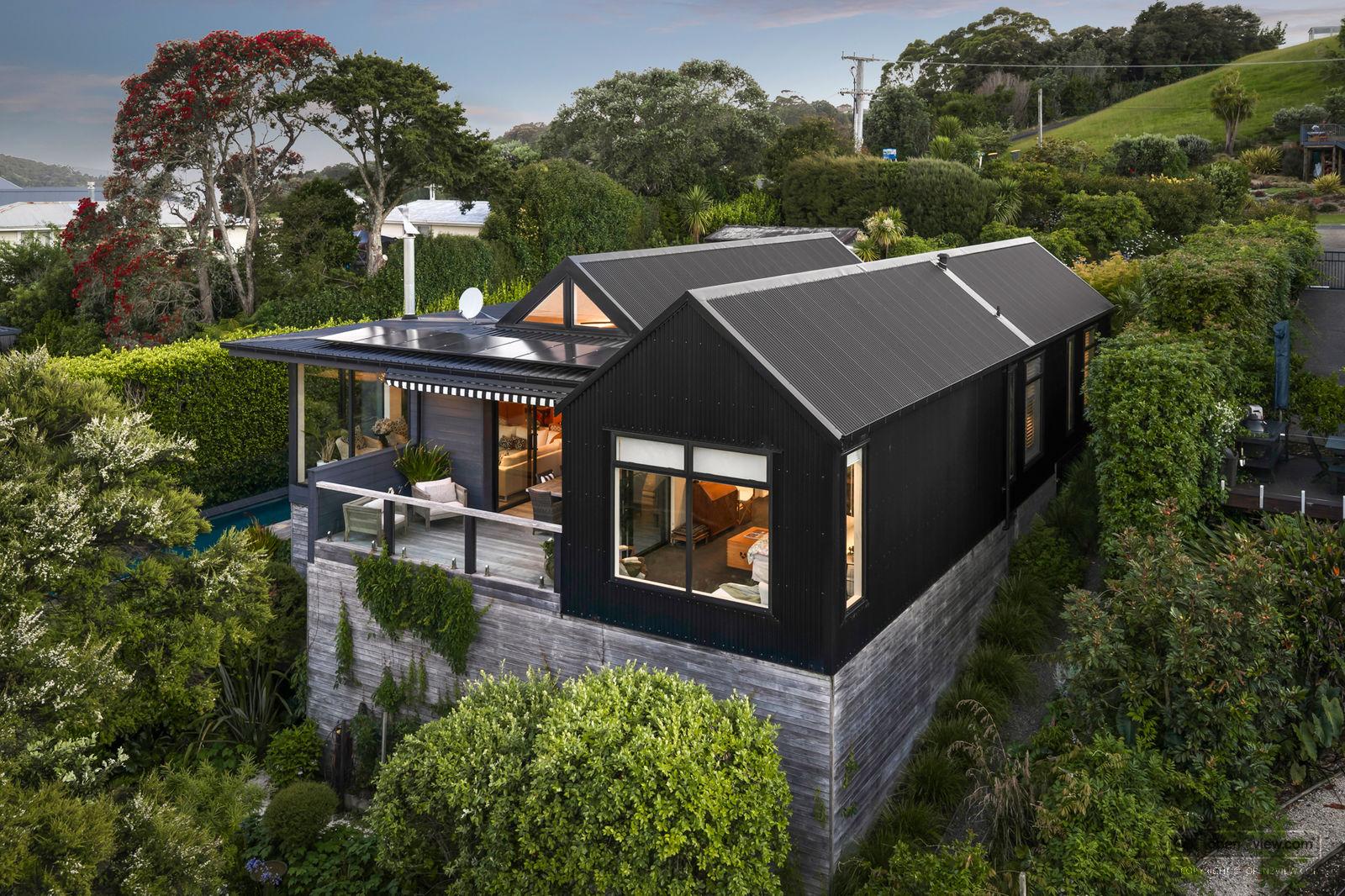 Slider image of 19 Kanuka Road, Auckland
