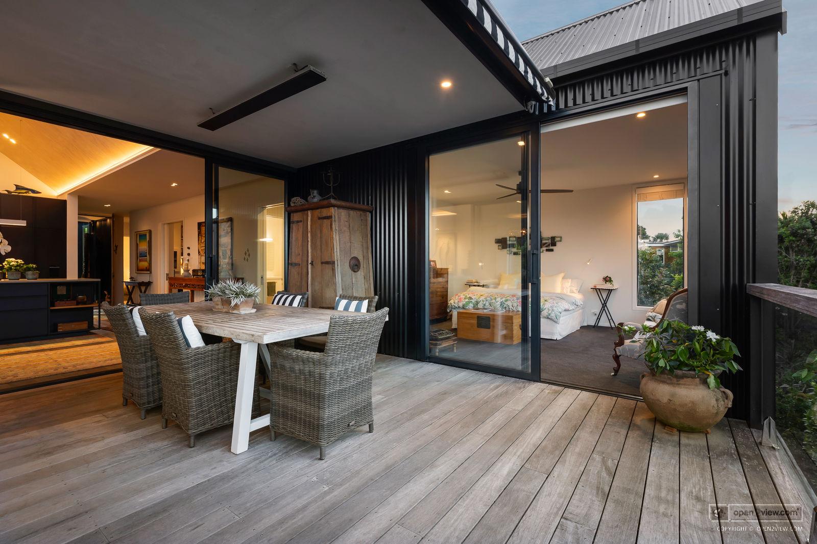 Slider image of 19 Kanuka Road, Auckland