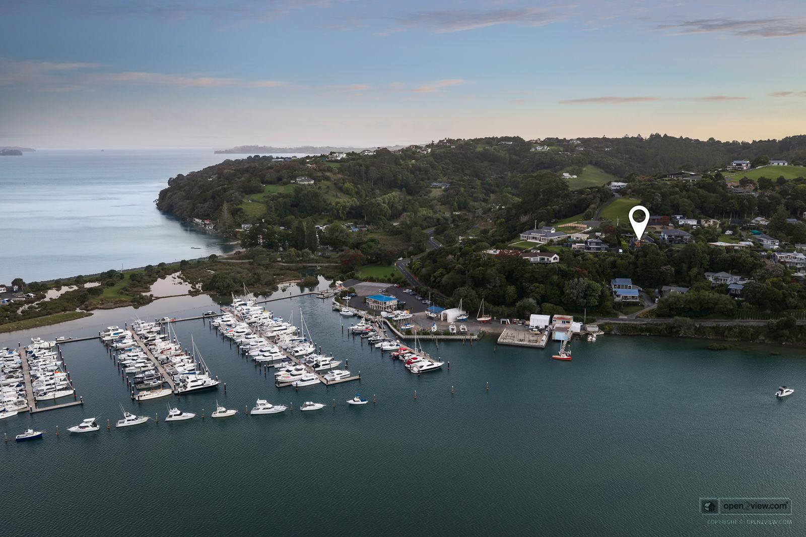 Slider image of 19 Kanuka Road, Auckland