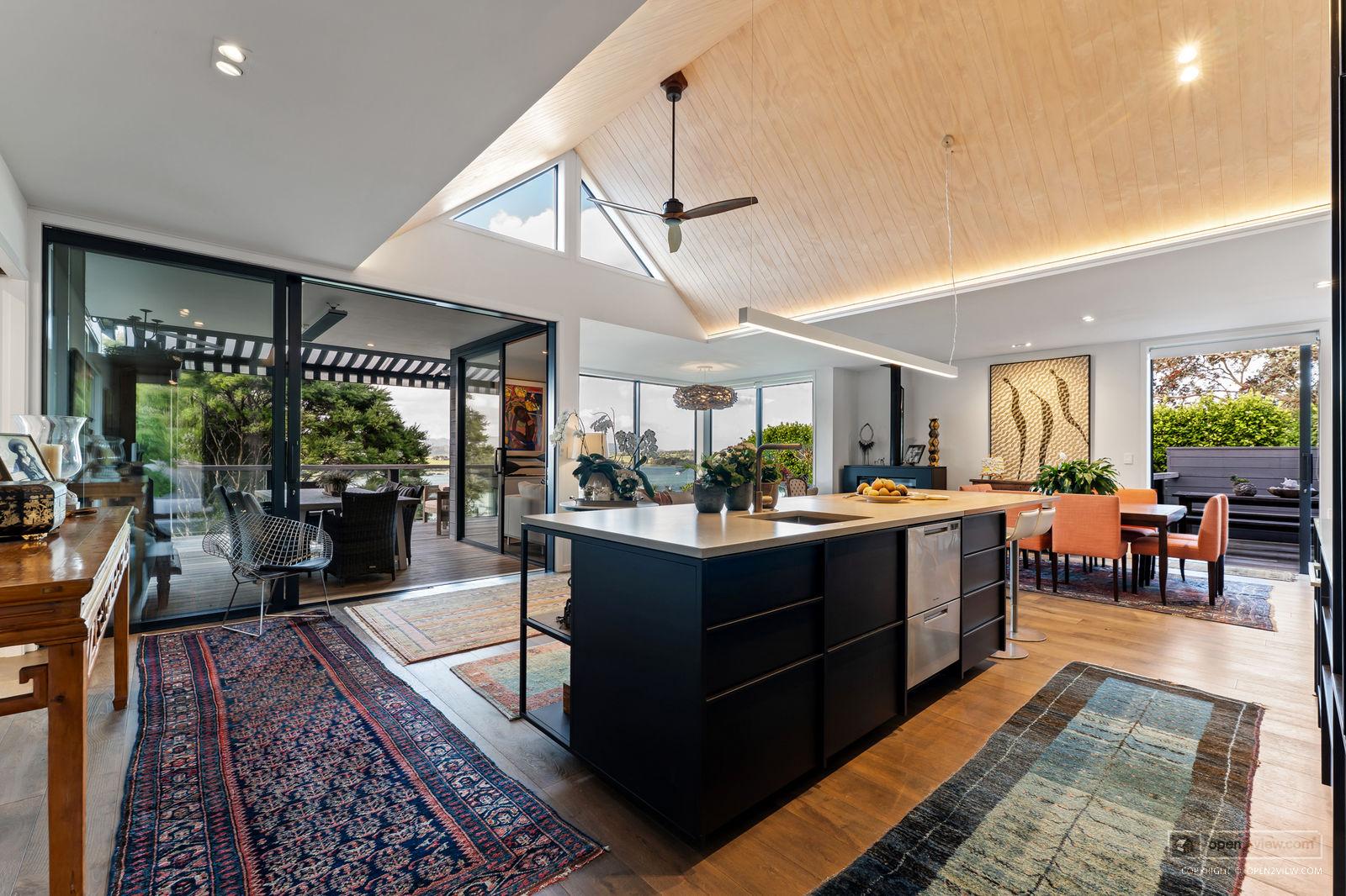 Slider image of 19 Kanuka Road, Auckland