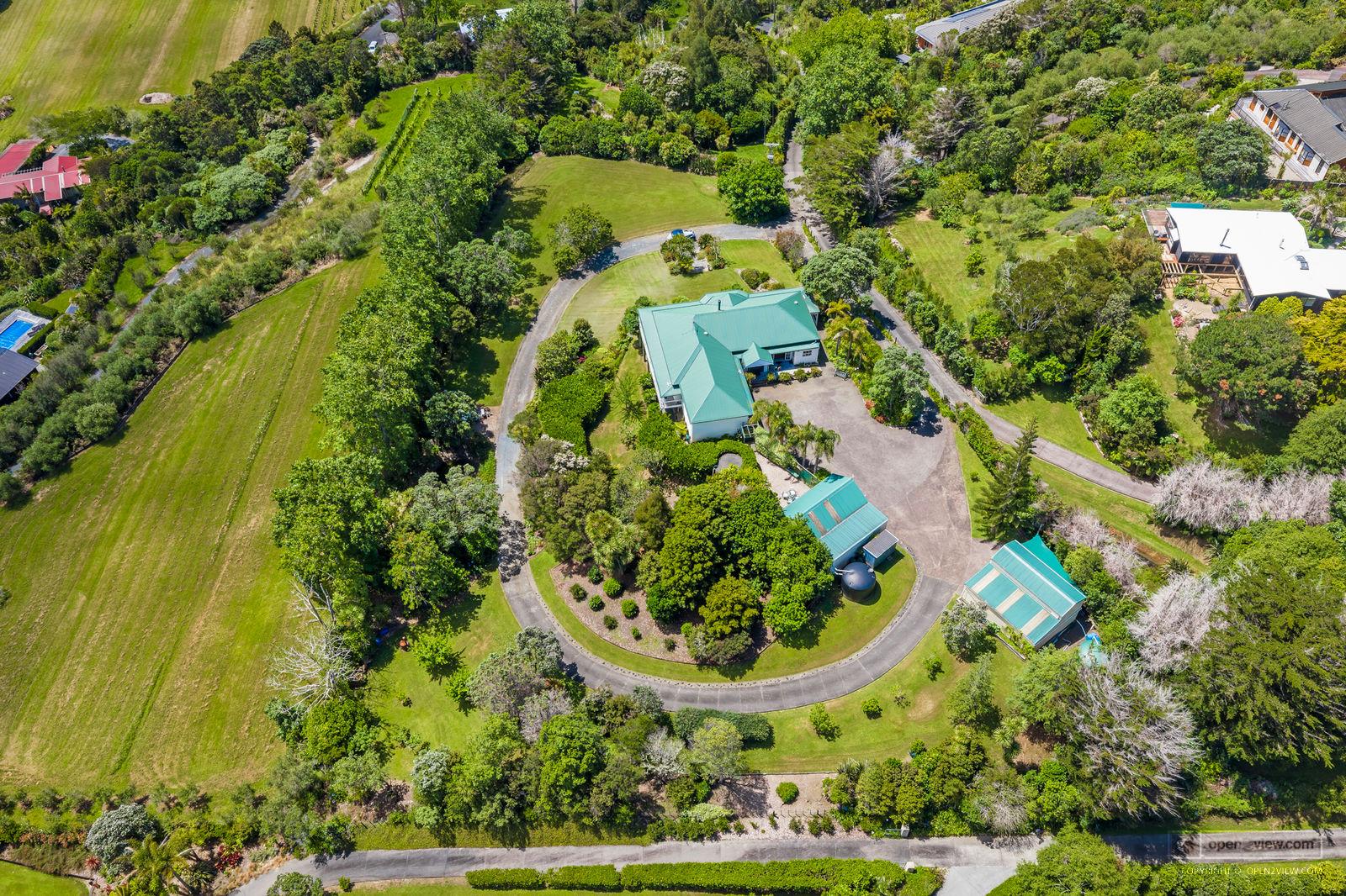 Slider image of 1228 Sandspit Road, Auckland