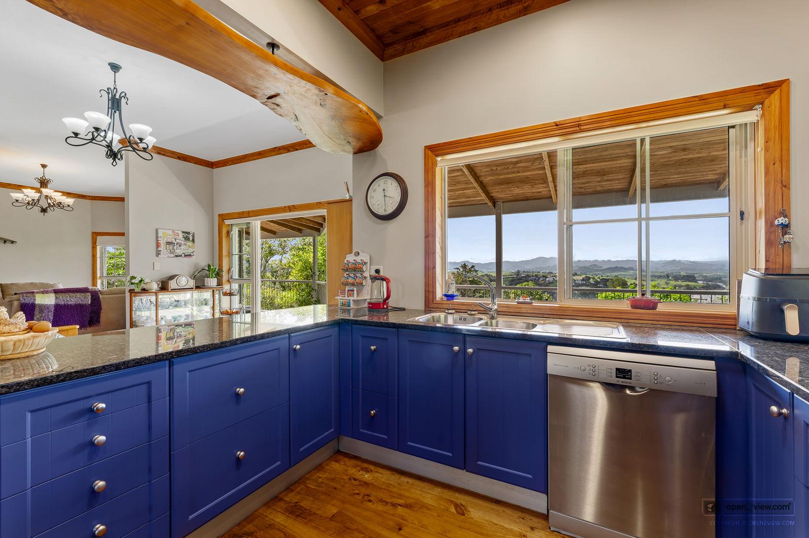 Slider image of 1228 Sandspit Road, Auckland