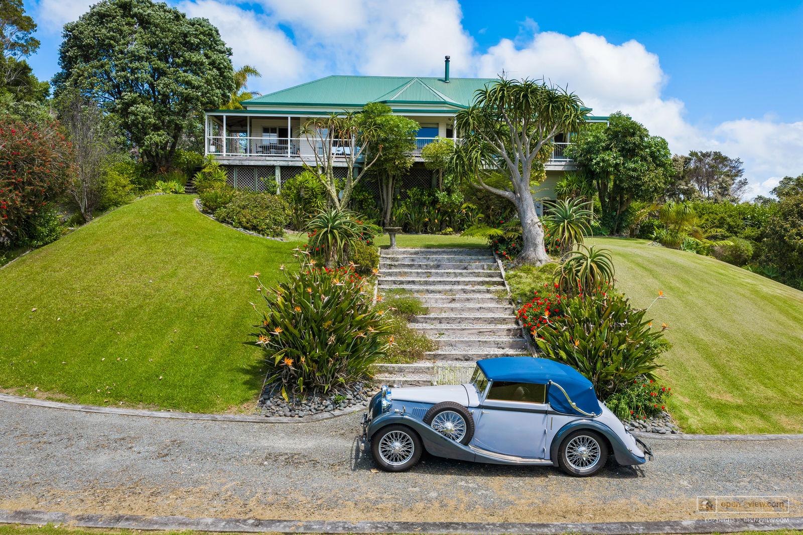 Slider image of 1228 Sandspit Road, Auckland
