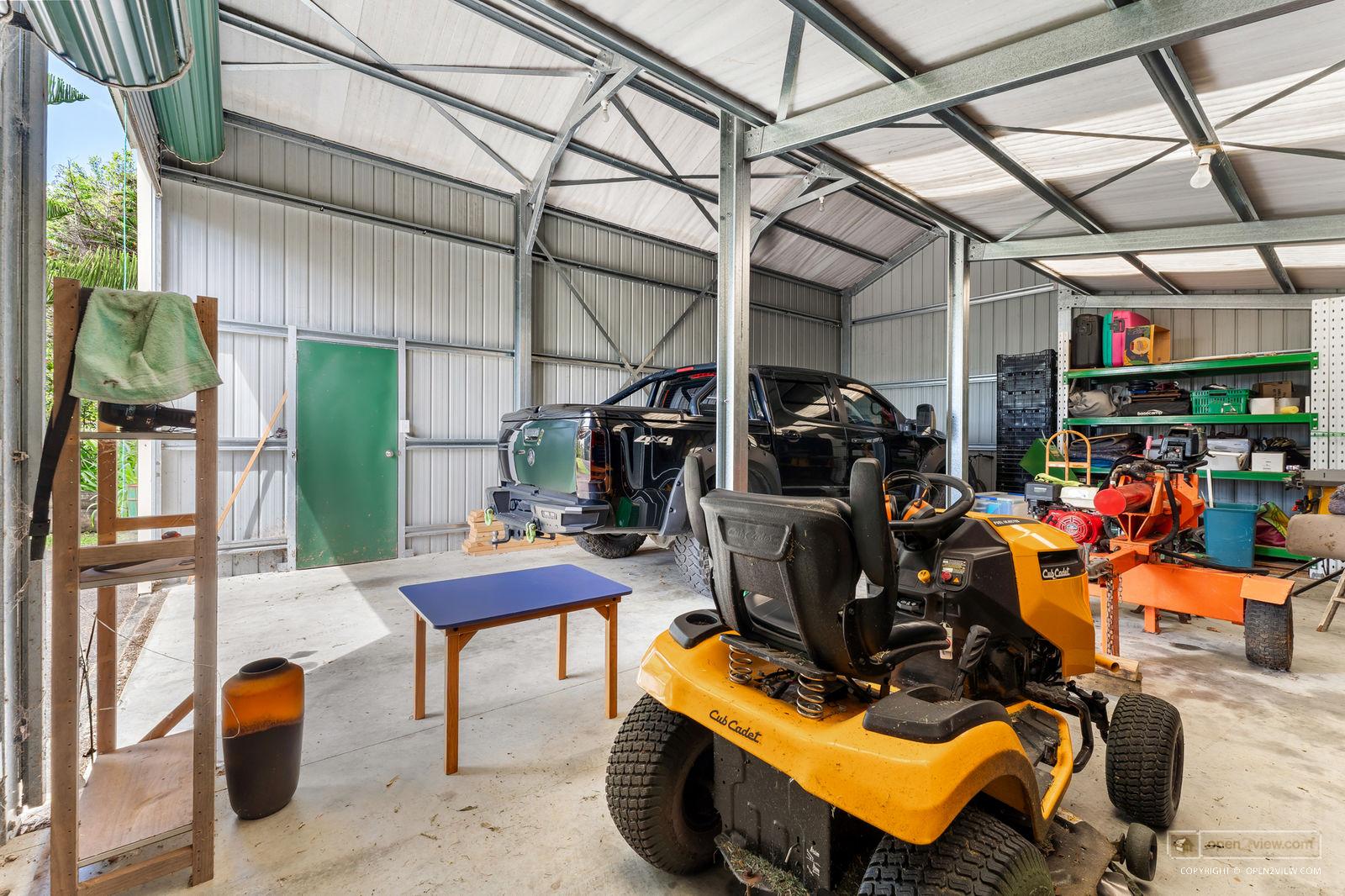 Slider image of 1228 Sandspit Road, Auckland