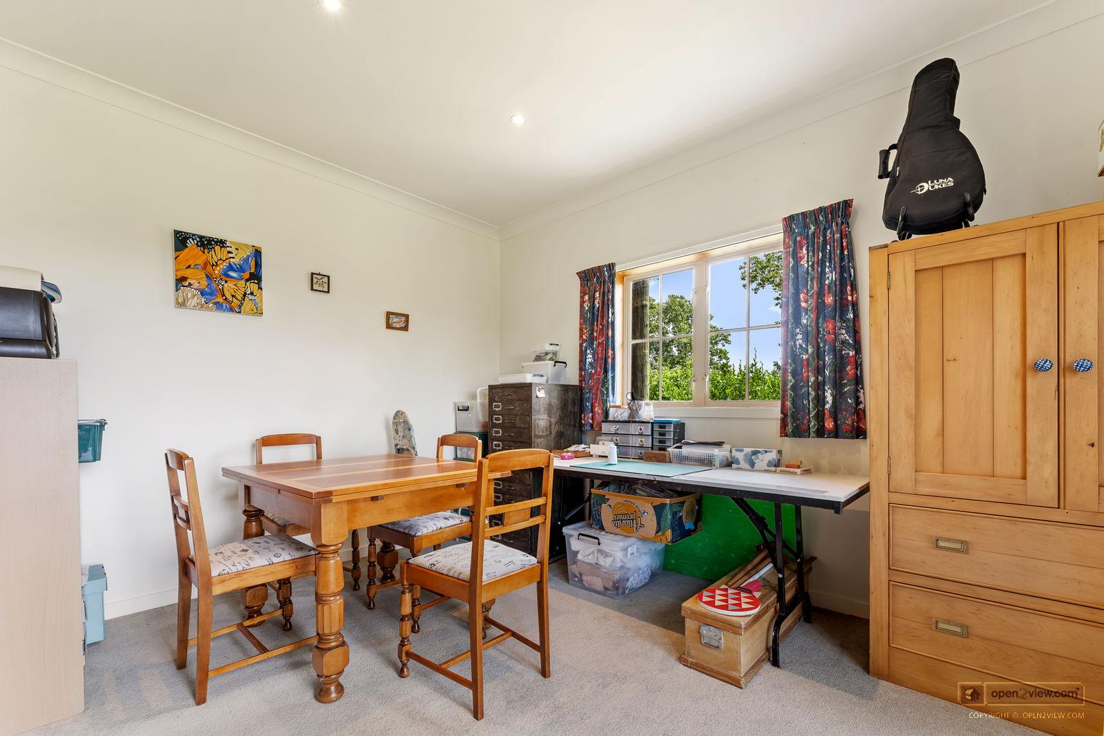 Slider image of 1228 Sandspit Road, Auckland