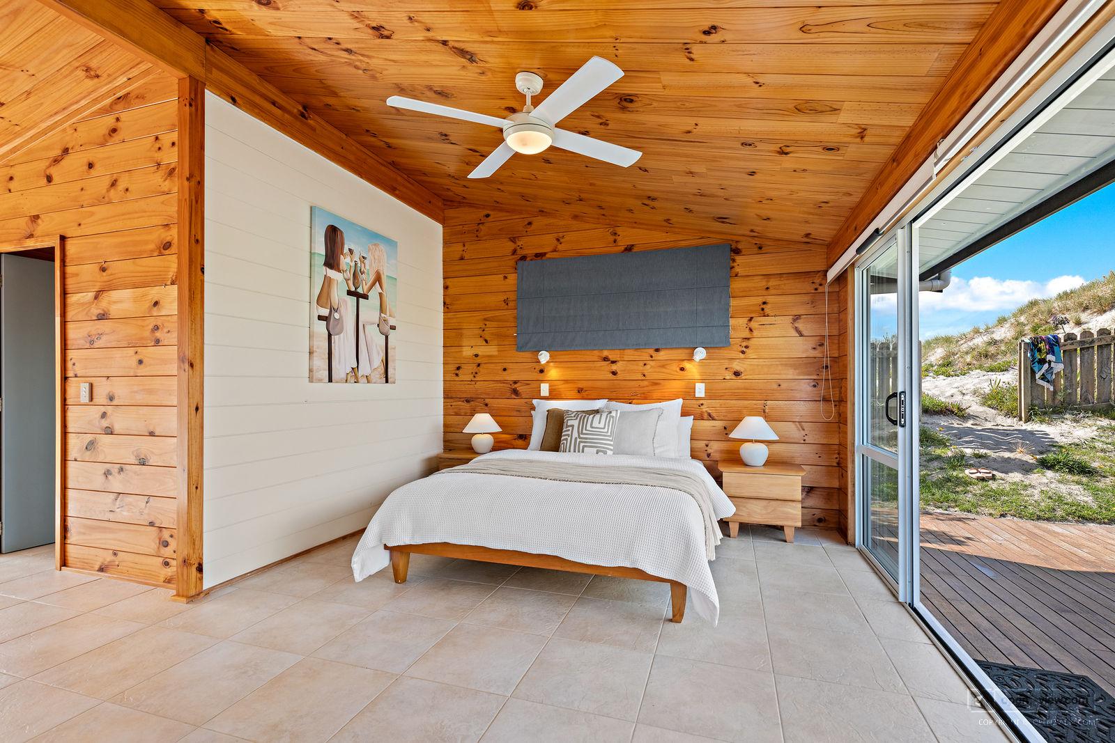 Slider image of 15 Ruby Cove, Auckland