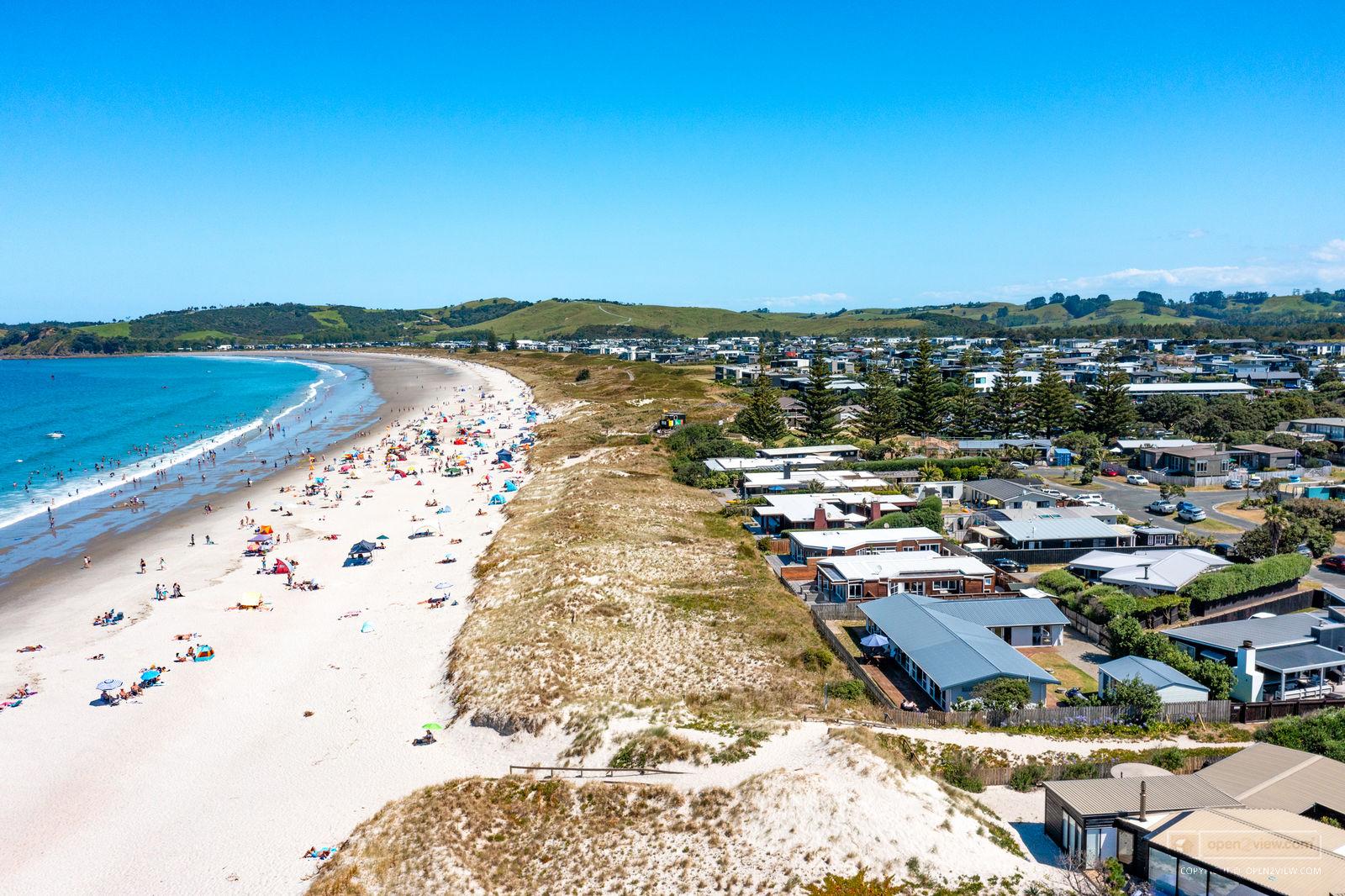 Slider image of 15 Ruby Cove, Auckland