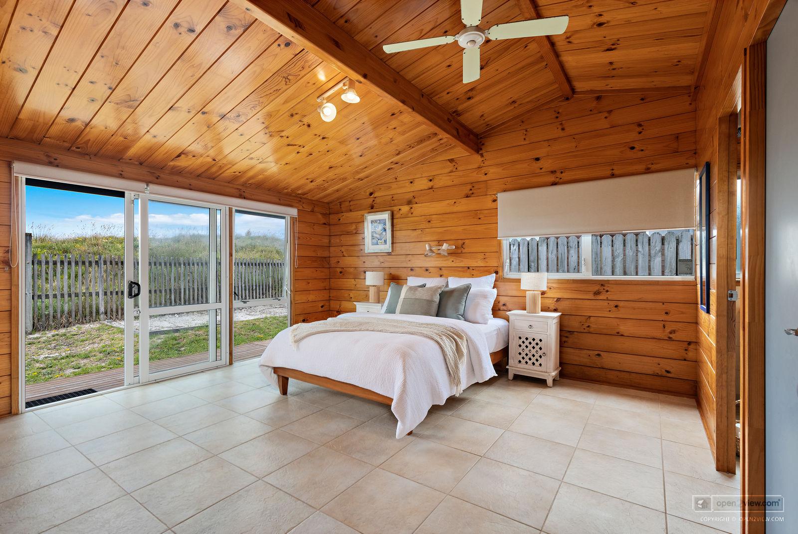 Slider image of 15 Ruby Cove, Auckland