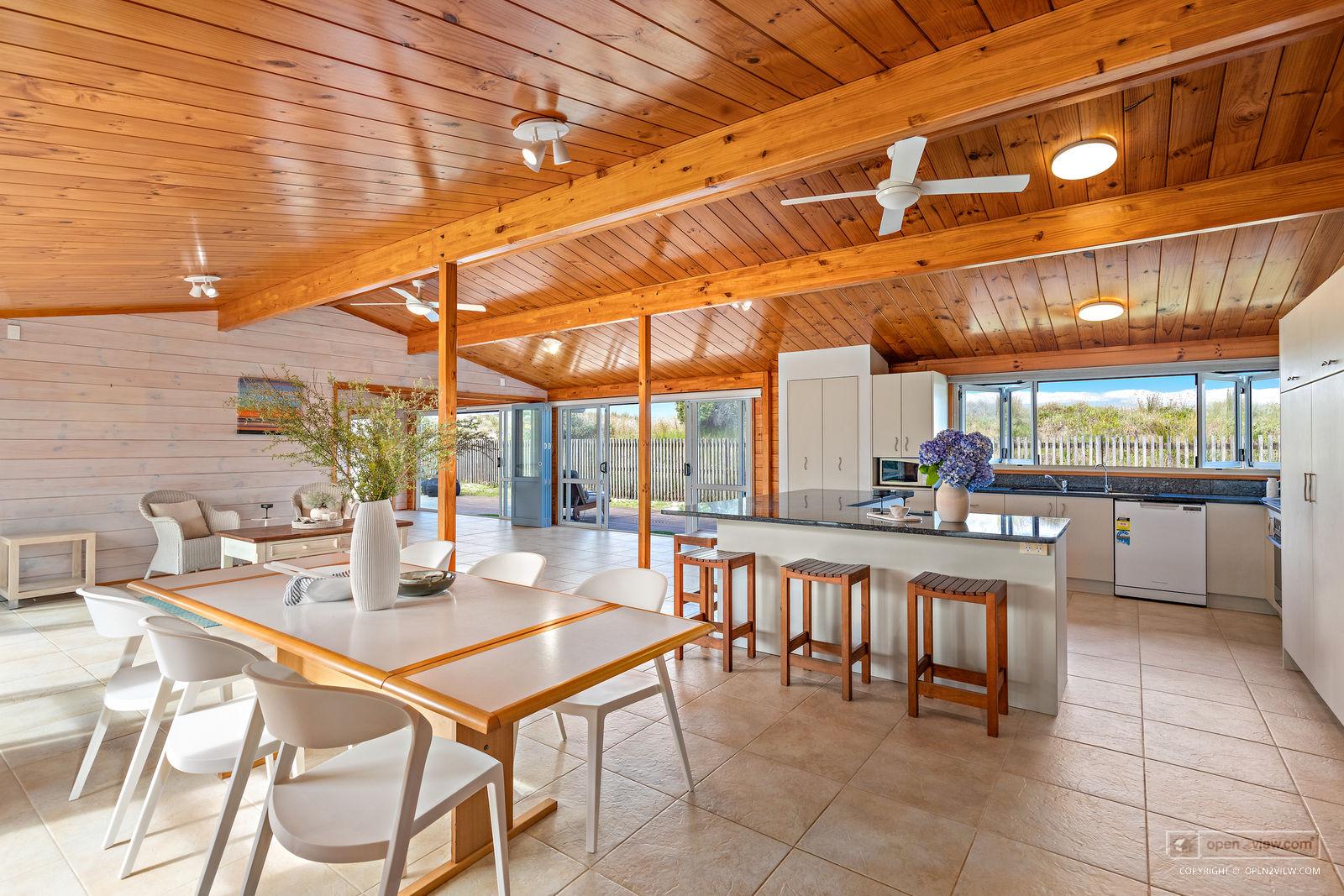 Slider image of 15 Ruby Cove, Auckland