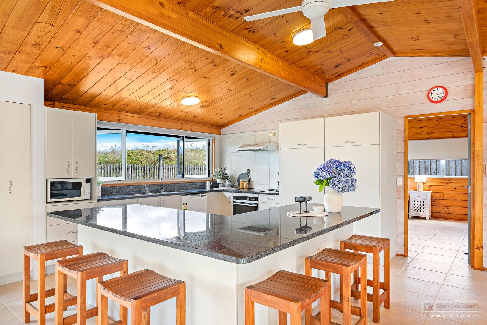 Slider image of 15 Ruby Cove, Auckland