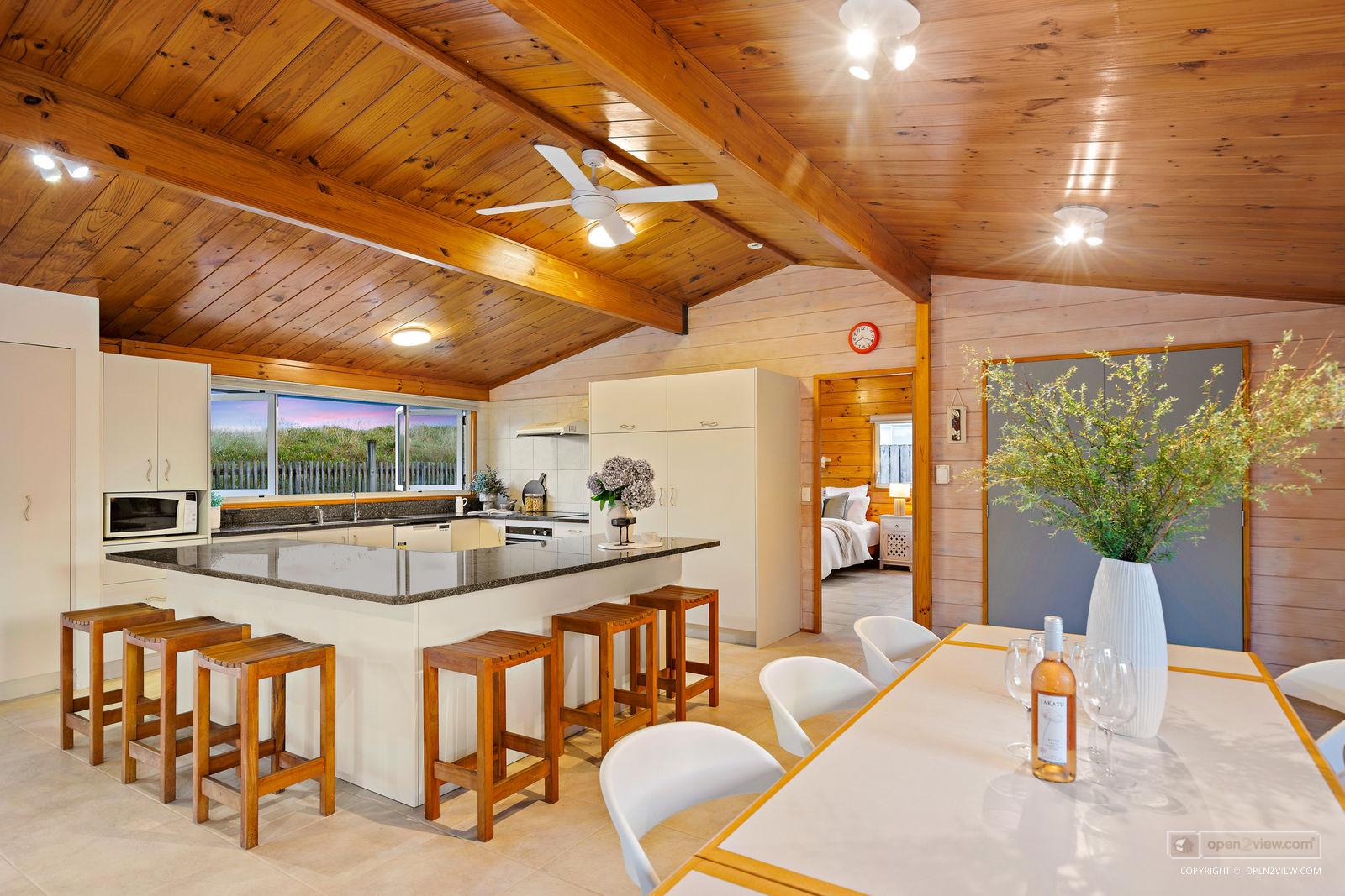 Slider image of 15 Ruby Cove, Auckland