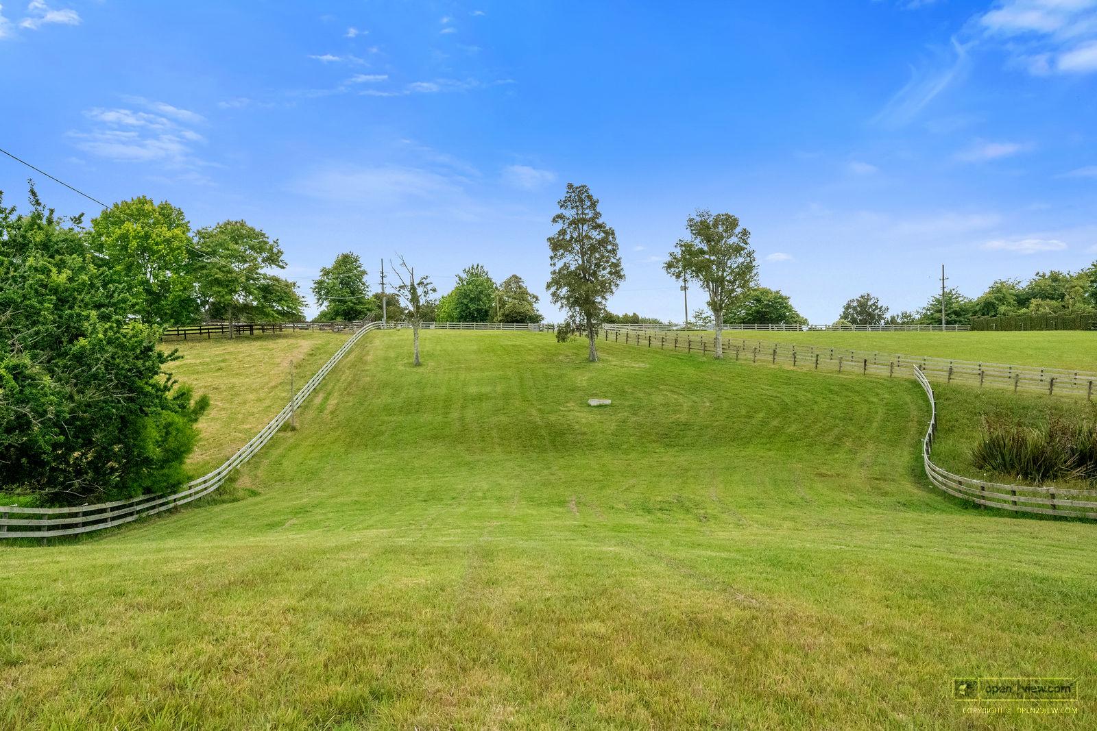 Slider image of 51 Glenmore Road, Auckland