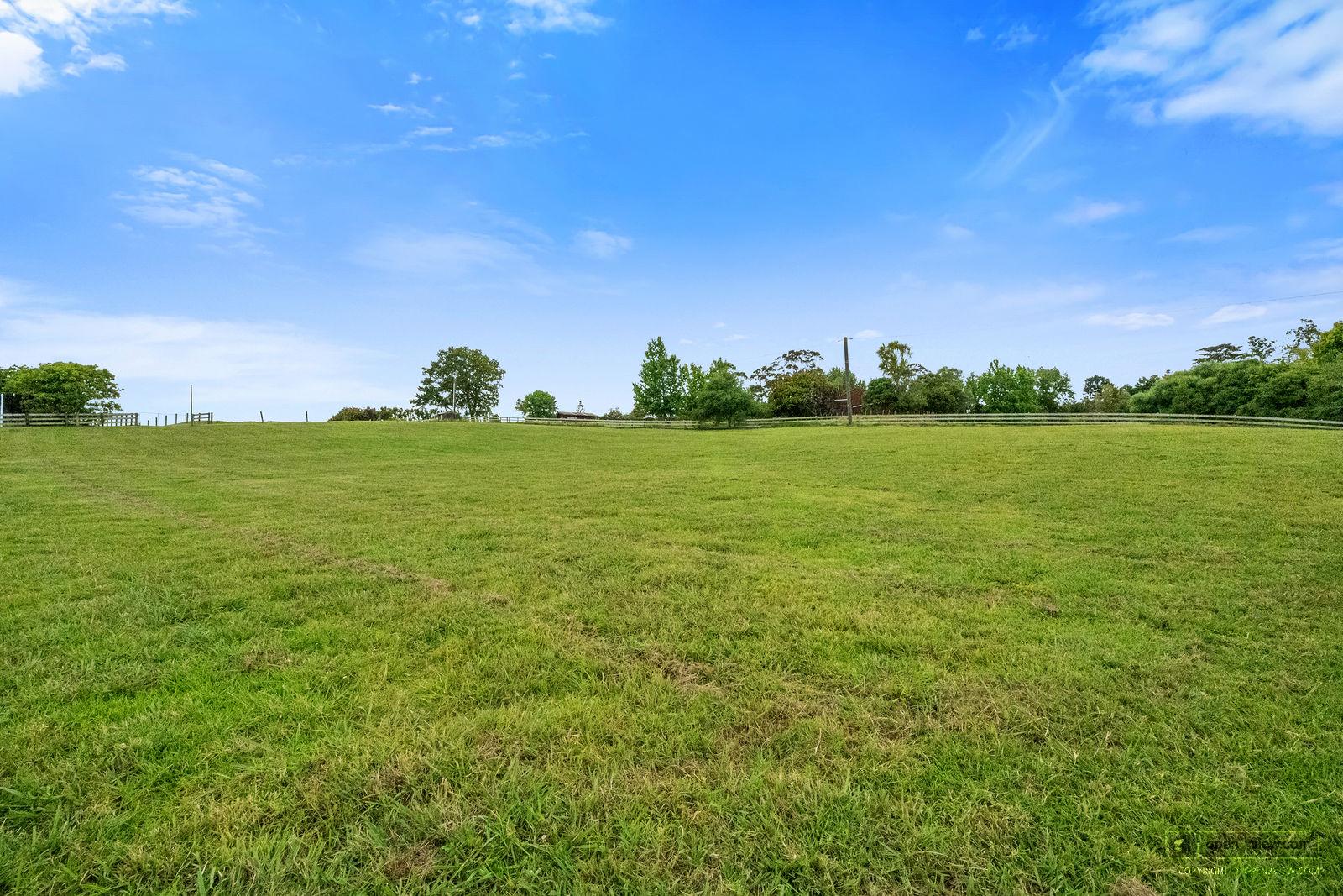 Slider image of 51 Glenmore Road, Auckland