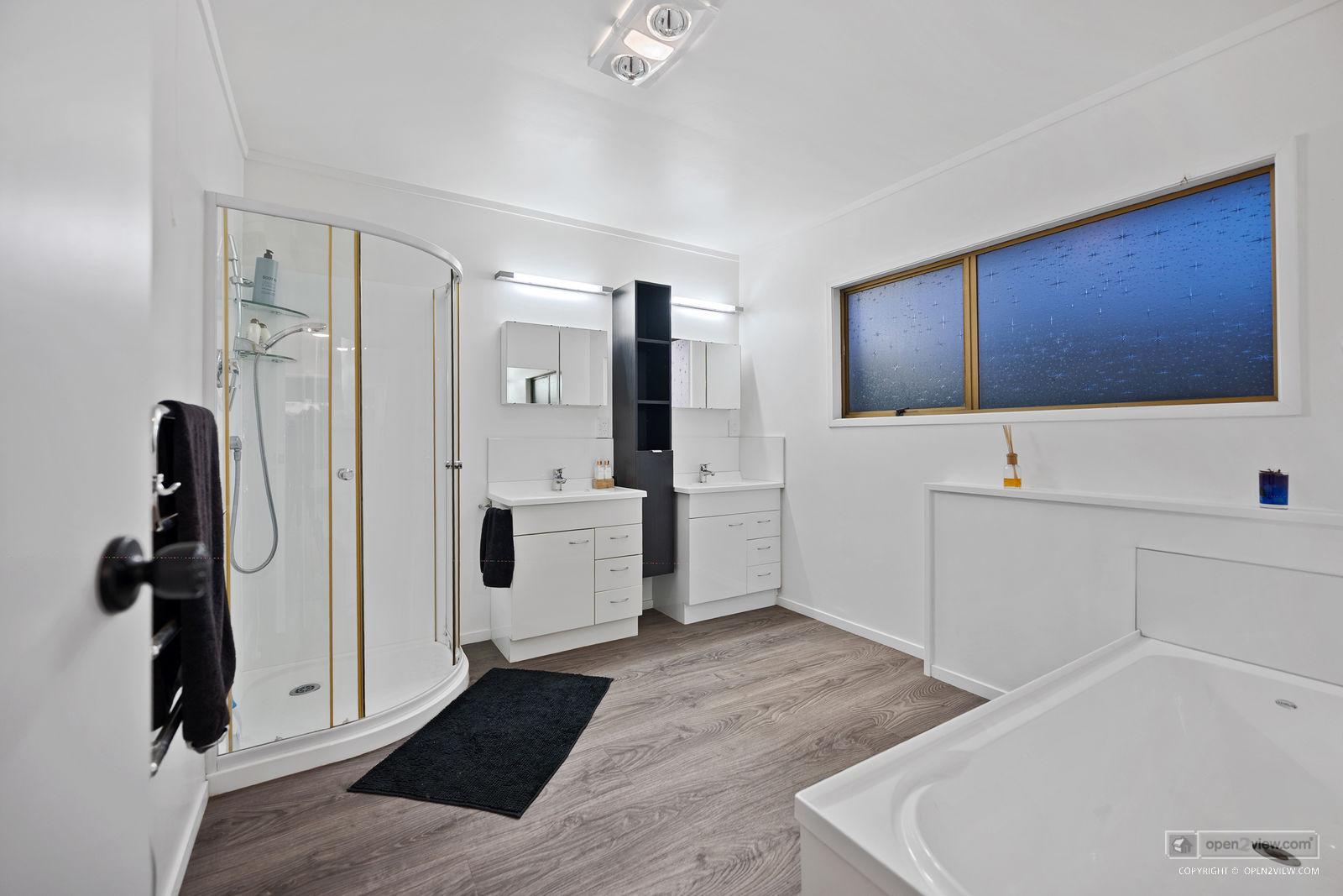 Slider image of 51 Glenmore Road, Auckland