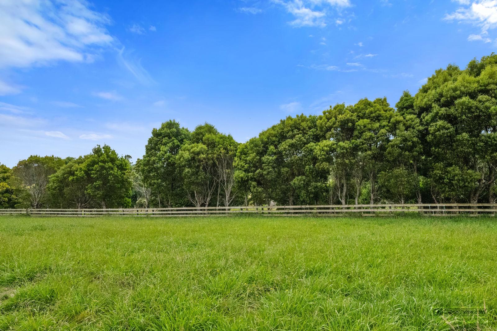 Slider image of 51 Glenmore Road, Auckland