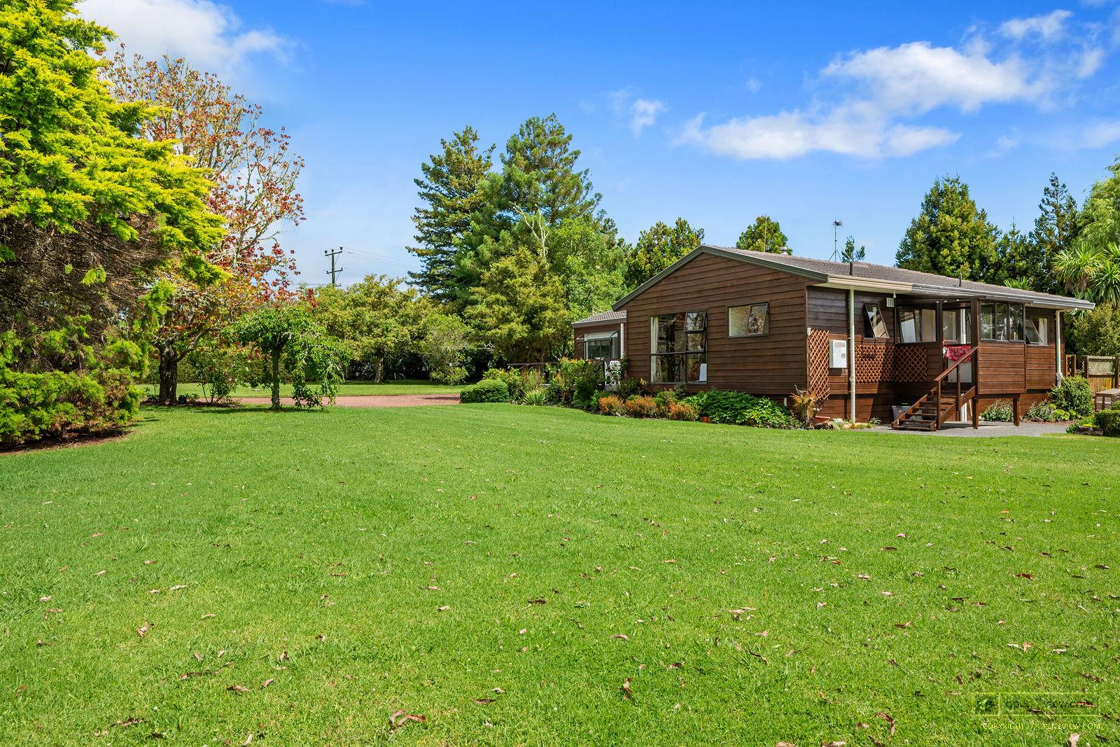 Slider image of 448 Coatesville-riverhead Highway, Auckland