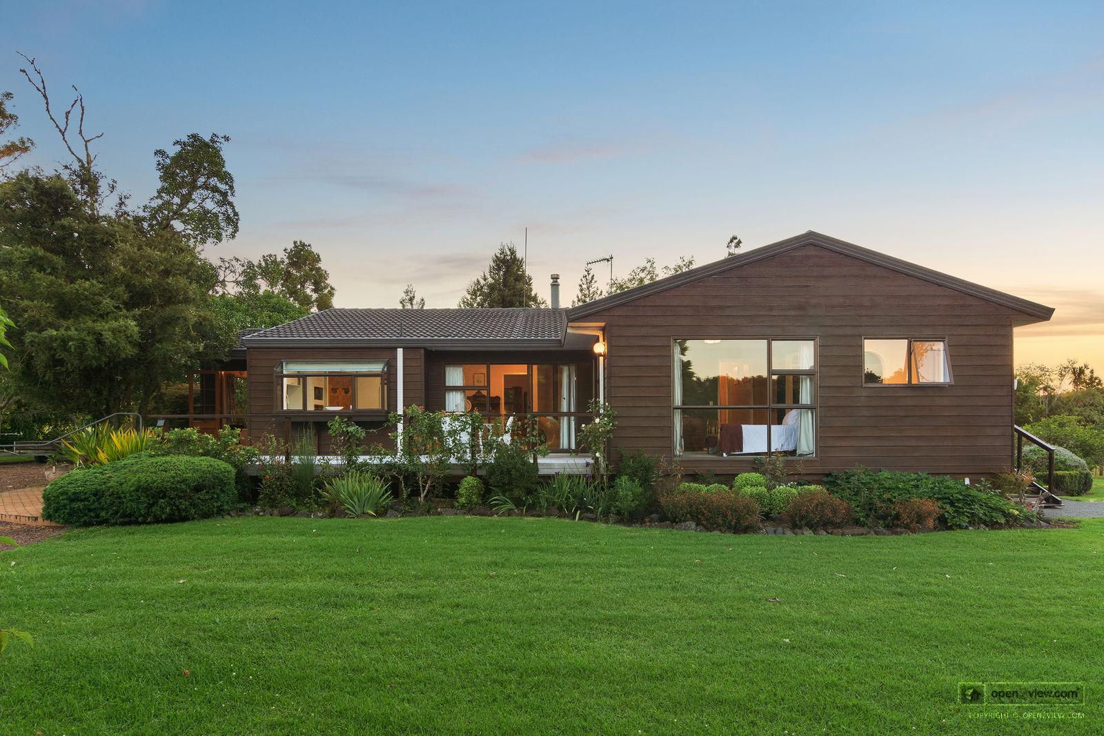 Slider image of 448 Coatesville-riverhead Highway, Auckland