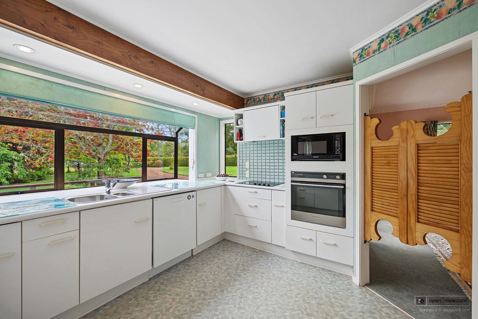 Slider image of 448 Coatesville-riverhead Highway, Auckland