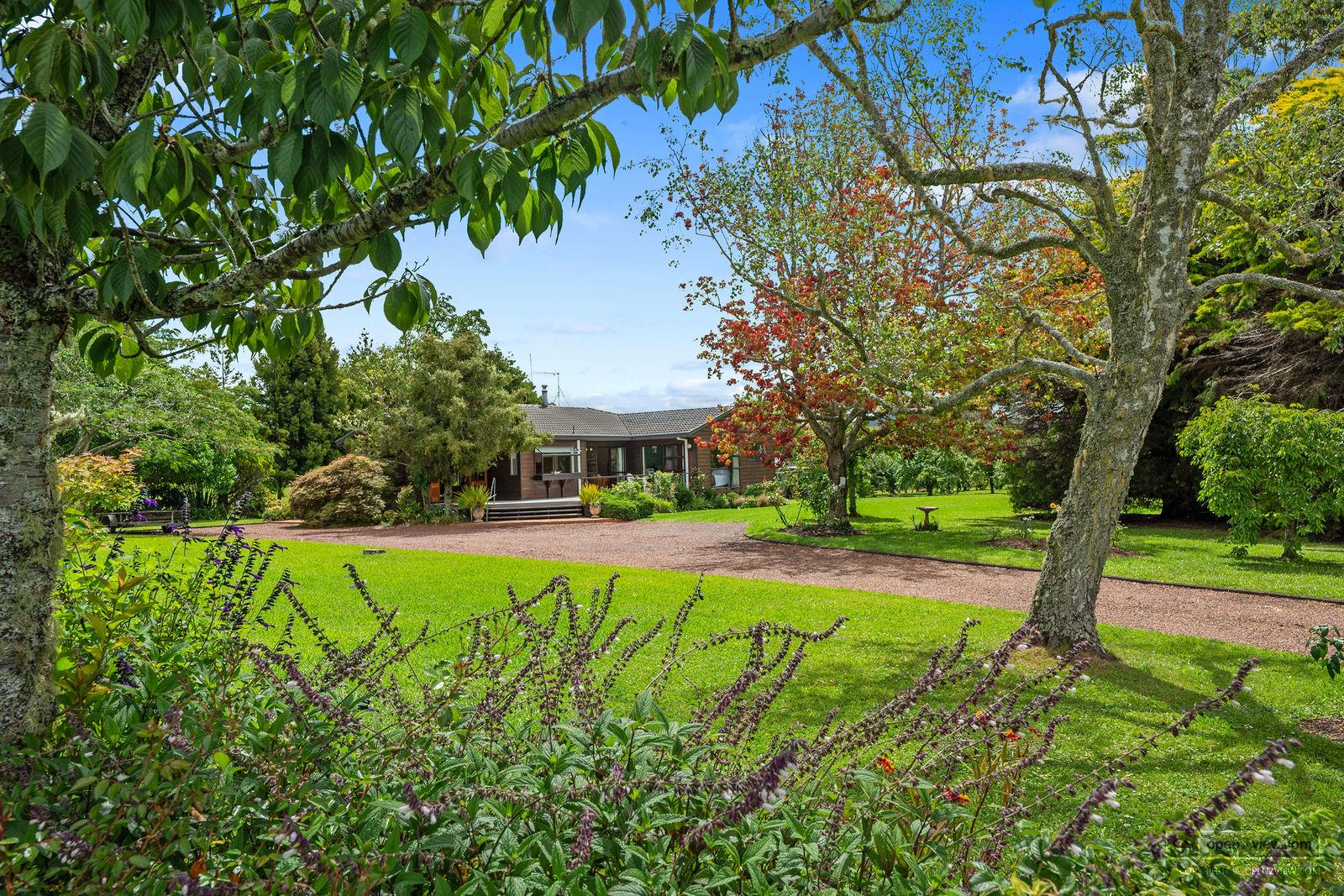 Slider image of 448 Coatesville-riverhead Highway, Auckland