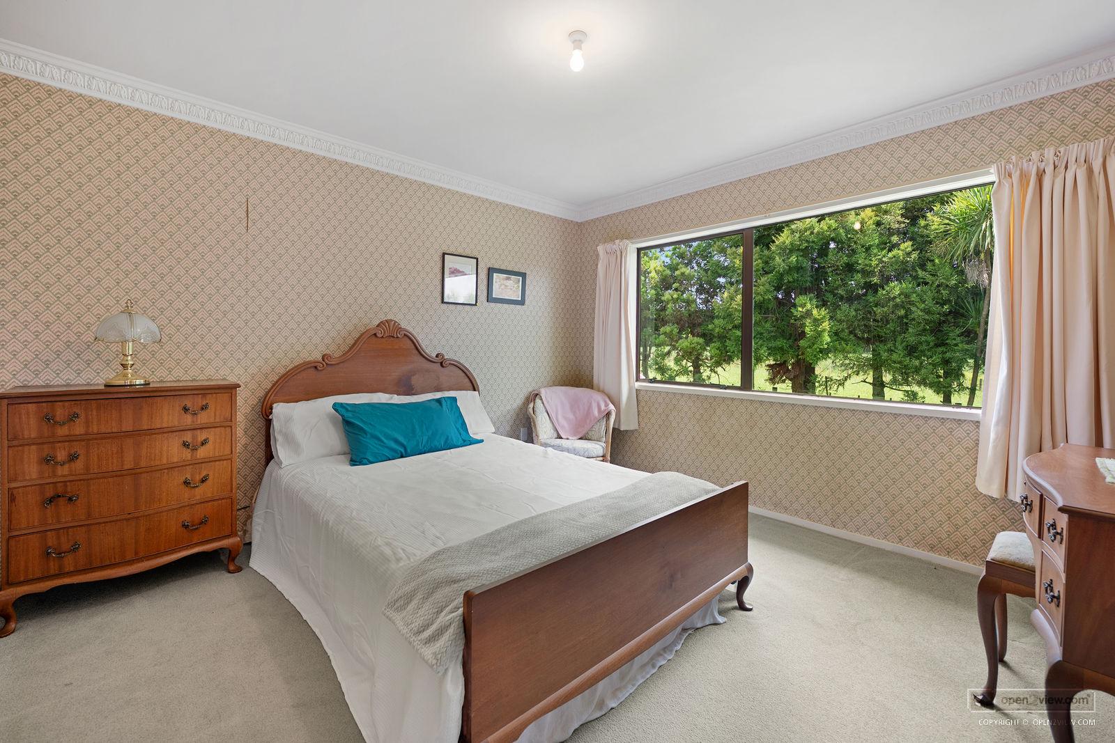 Slider image of 448 Coatesville-riverhead Highway, Auckland