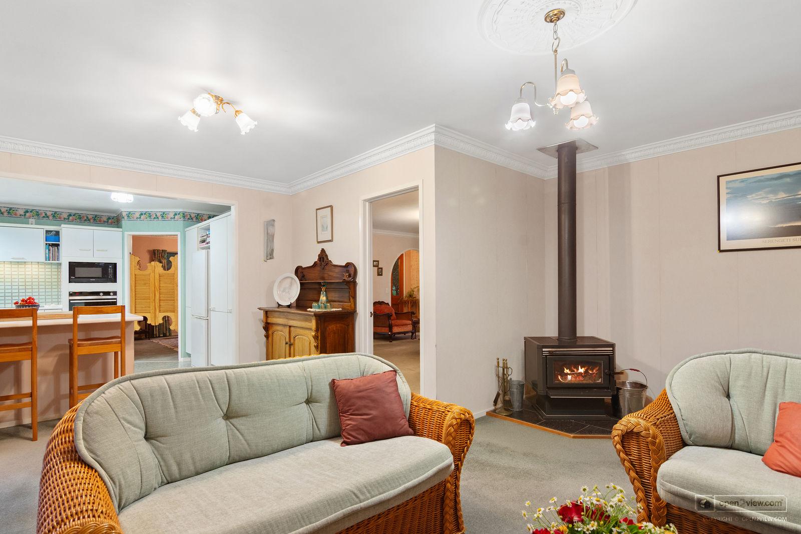 Slider image of 448 Coatesville-riverhead Highway, Auckland