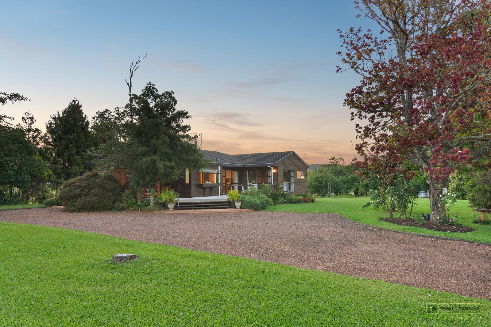 Slider image of 448 Coatesville-riverhead Highway, Auckland