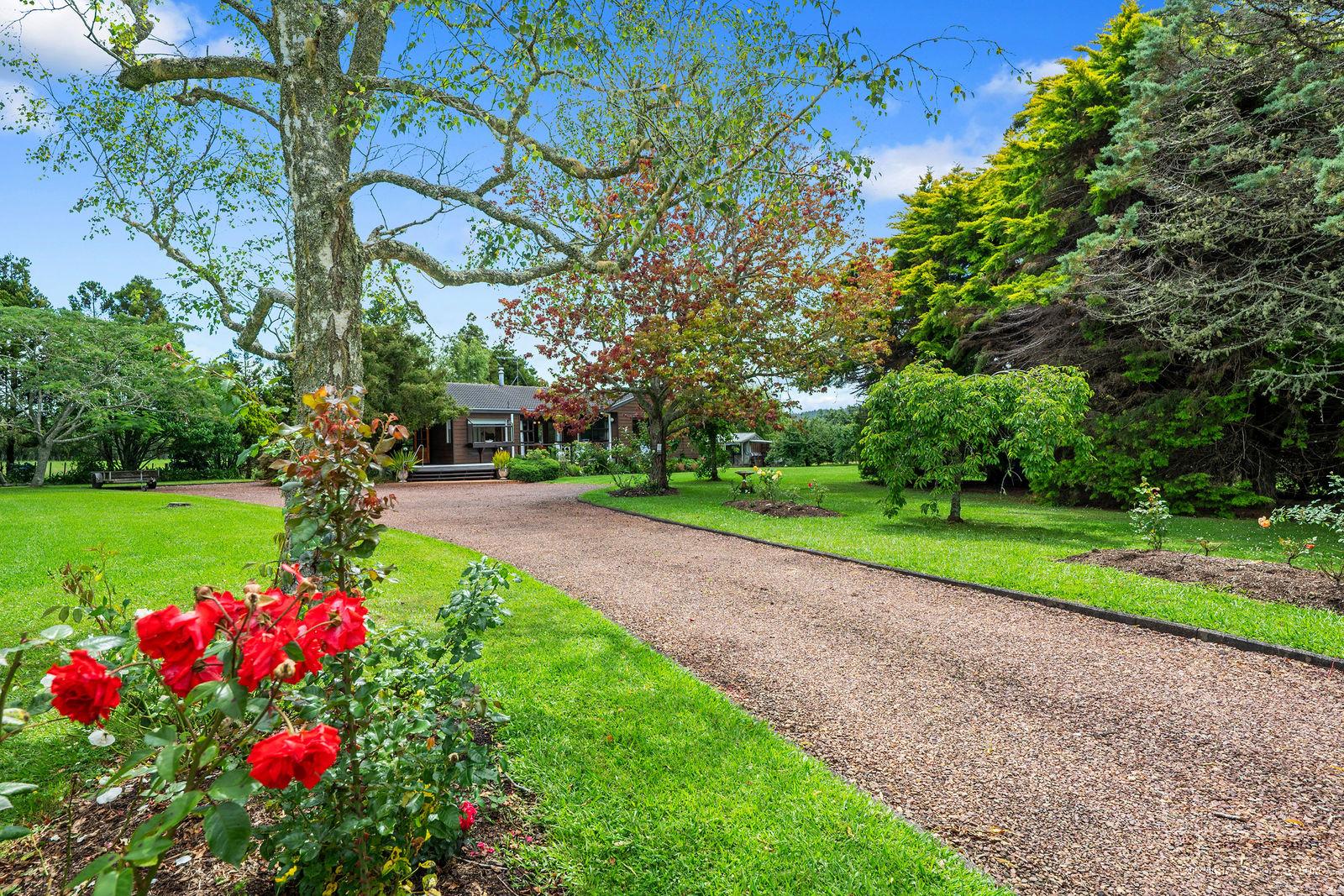 Slider image of 448 Coatesville-riverhead Highway, Auckland