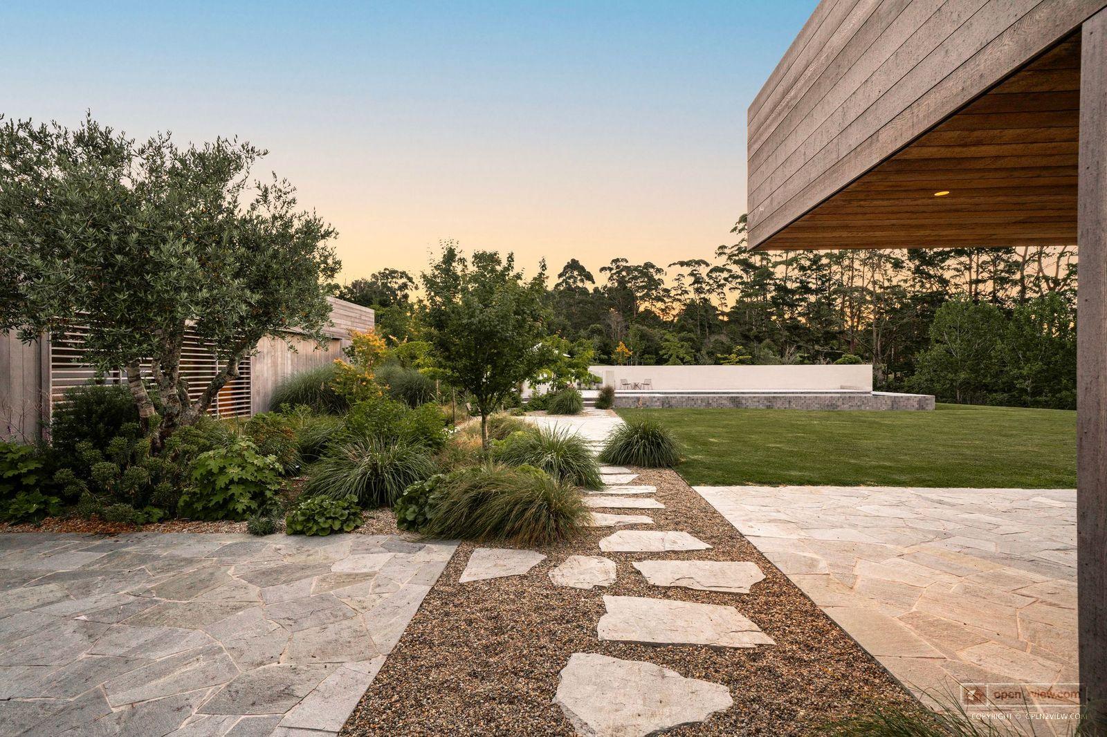 Slider image of 148 Mahoenui Valley Road, Auckland