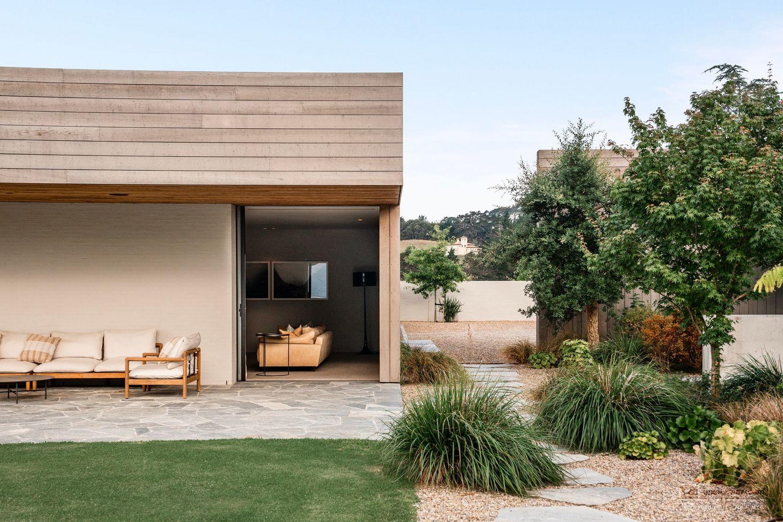 Slider image of 148 Mahoenui Valley Road, Auckland