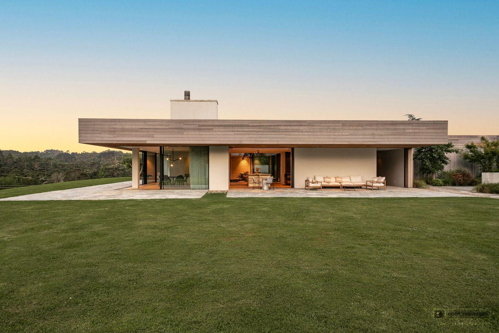 Slider image of 148 Mahoenui Valley Road, Auckland