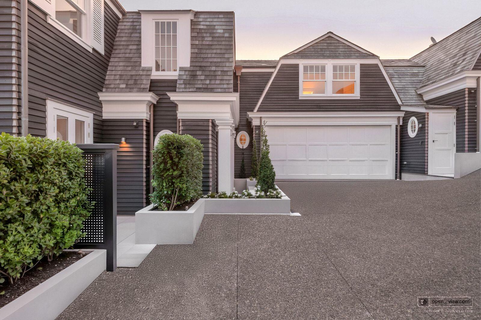 Slider image of 29 Minnehaha Avenue, Auckland