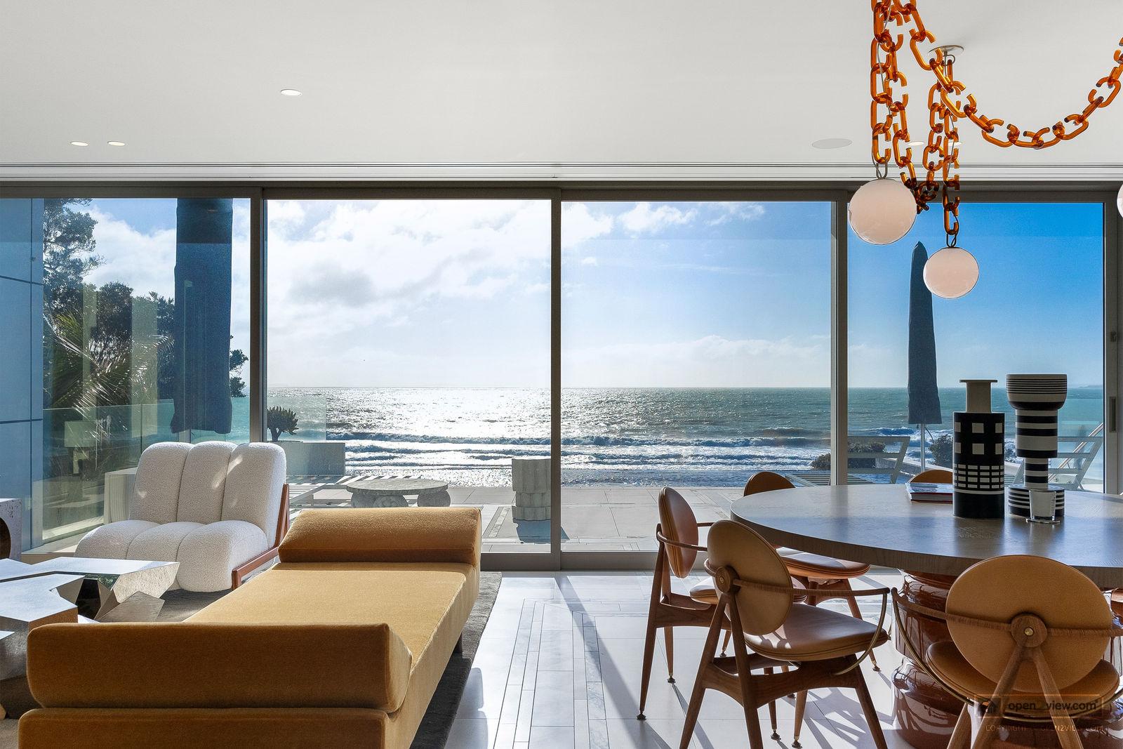 Slider image of 7 Rarere Road, Auckland