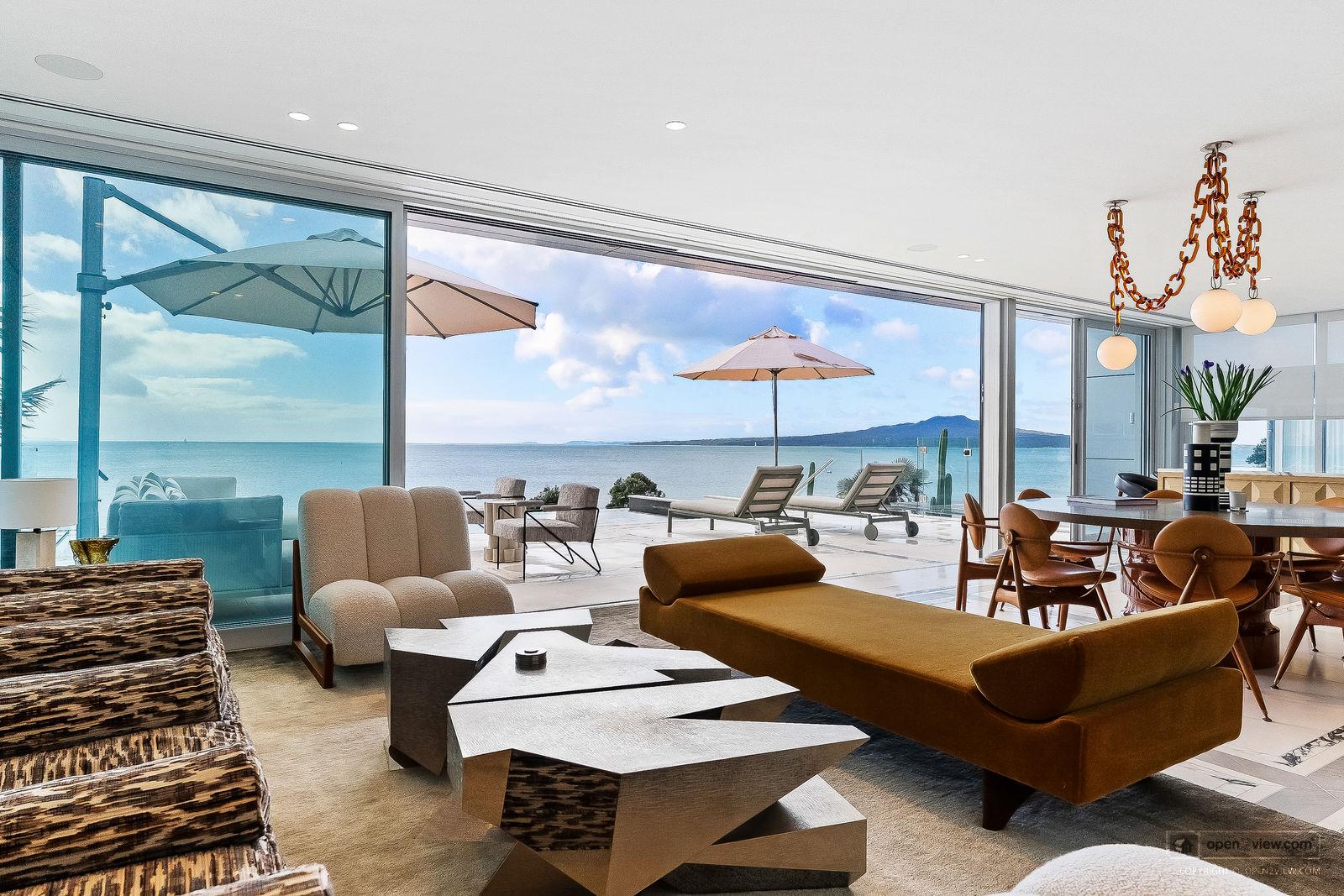 Slider image of 7 Rarere Road, Auckland