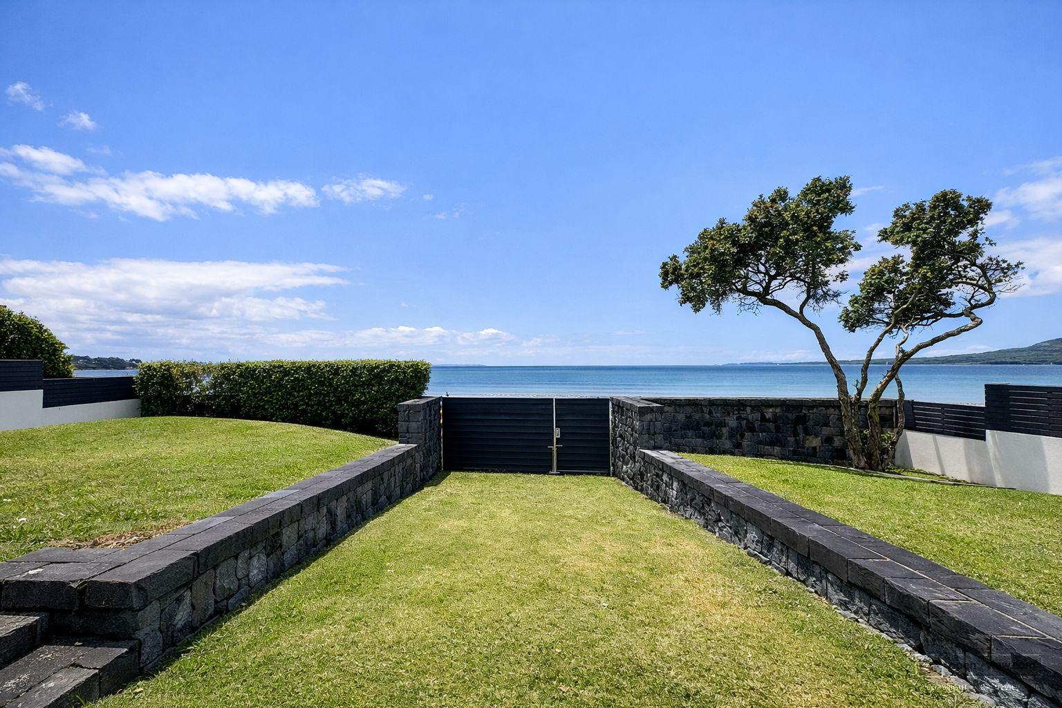 Slider image of 7 Rarere Road, Auckland