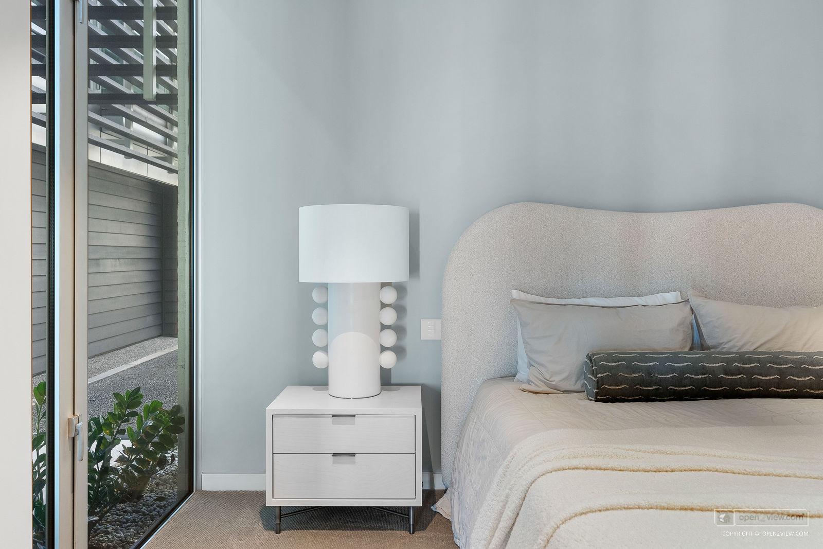 Slider image of 7 Rarere Road, Auckland