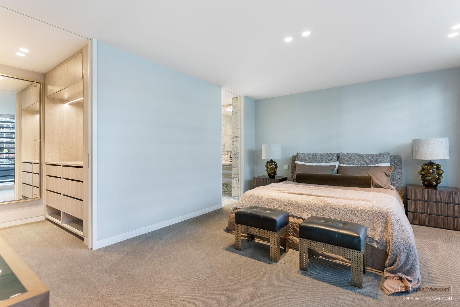 Slider image of 7 Rarere Road, Auckland