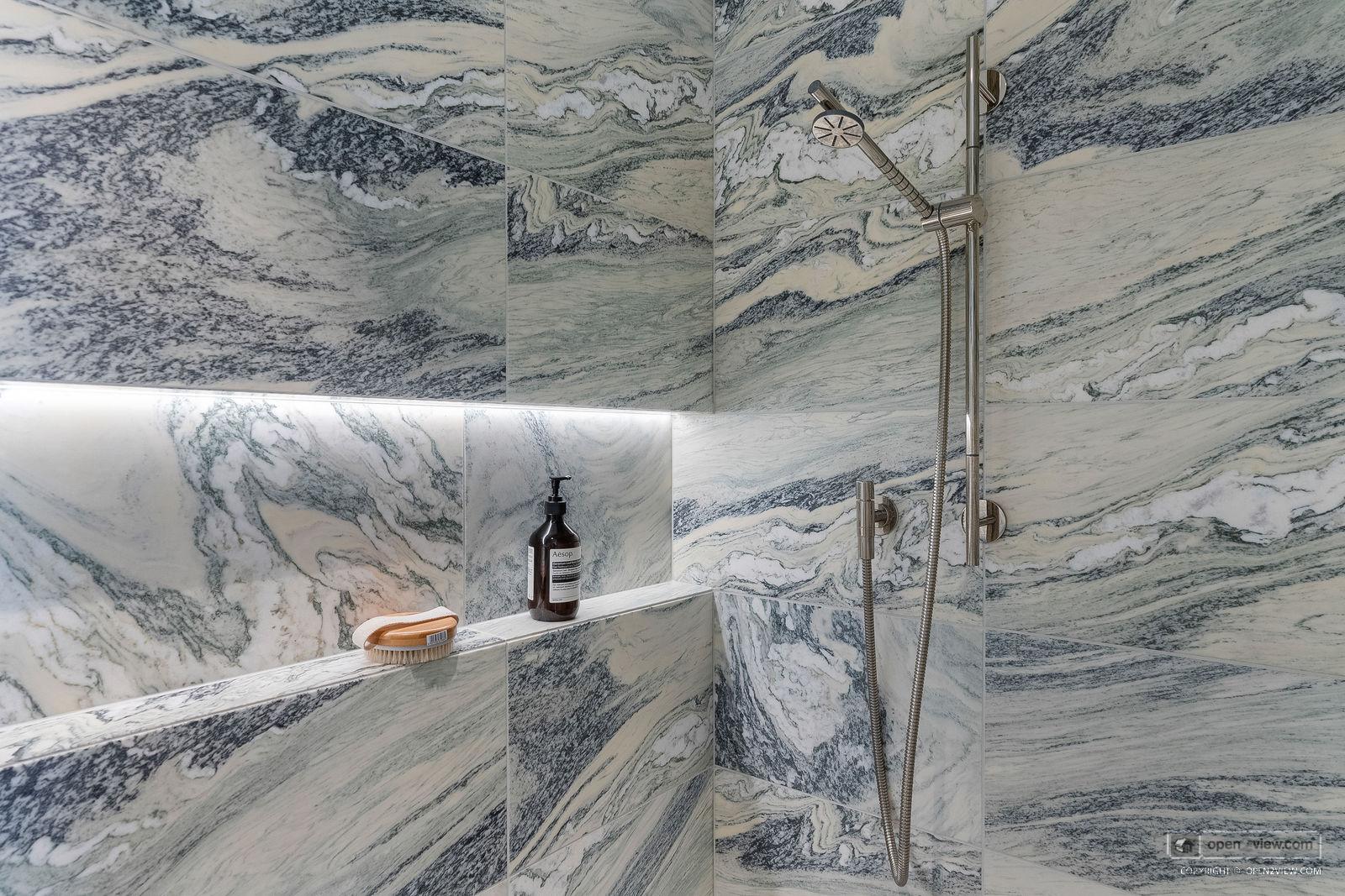 Slider image of 7 Rarere Road, Auckland