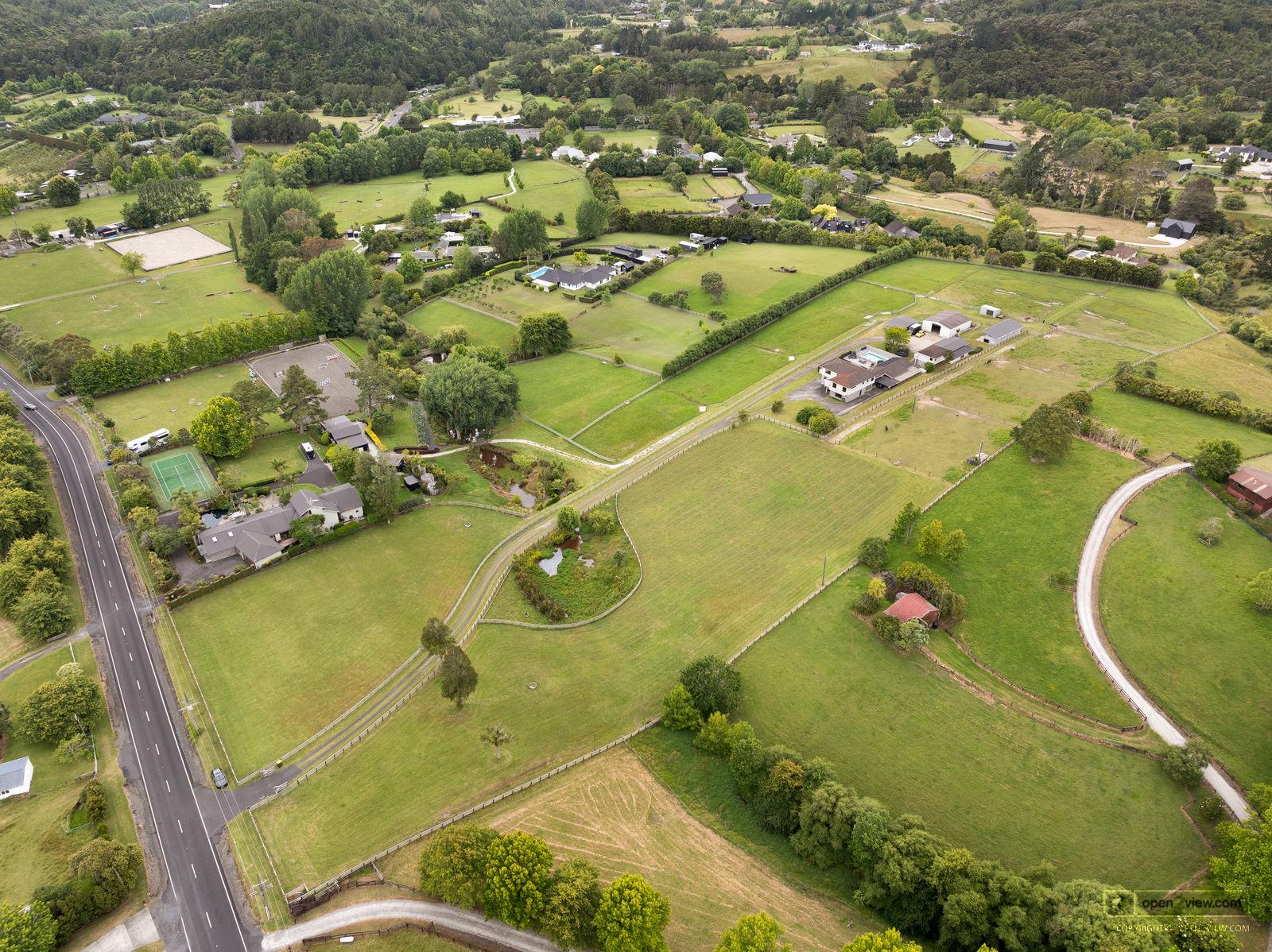 Slider image of 39 Glenmore Road, Auckland