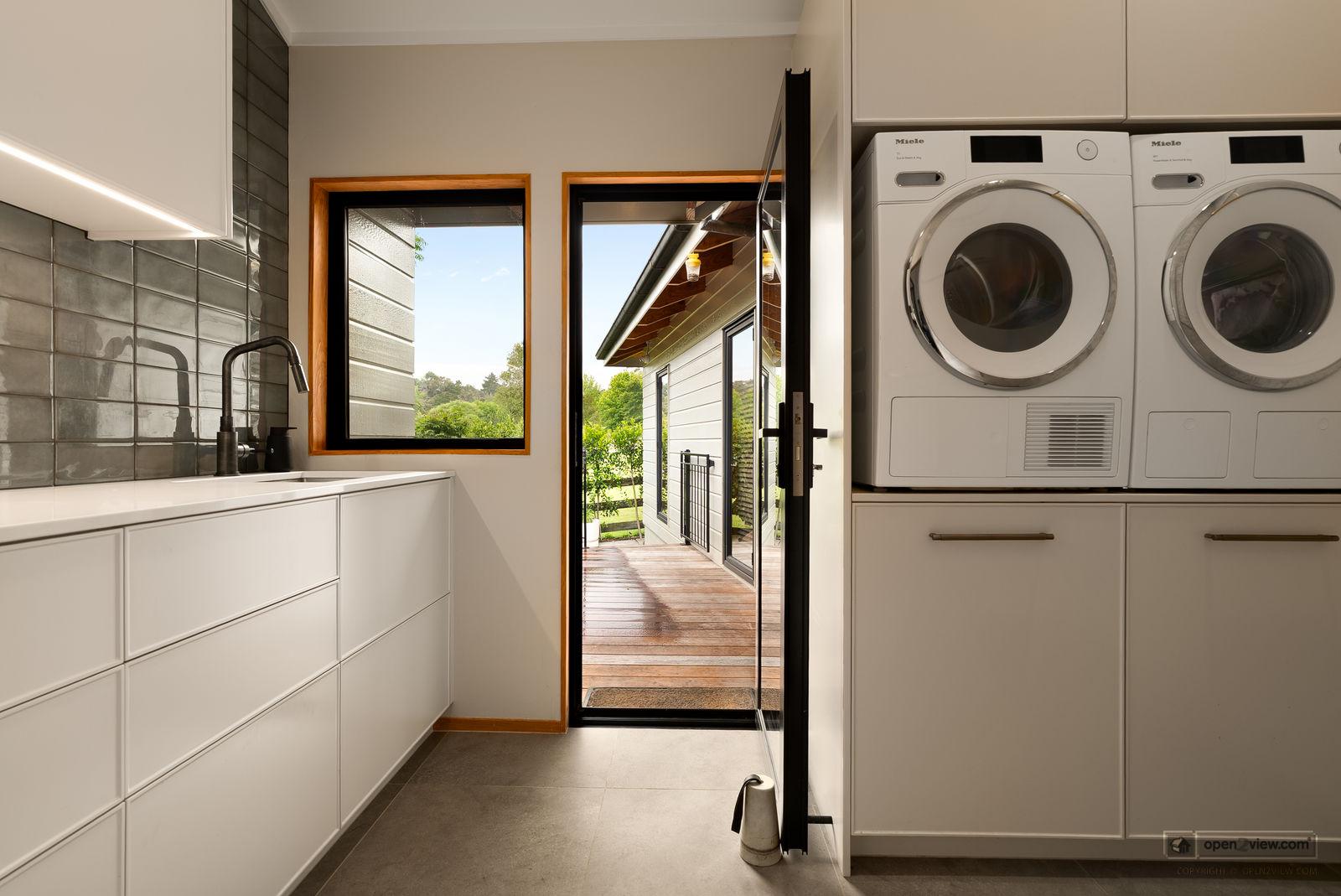 Slider image of 39 Glenmore Road, Auckland