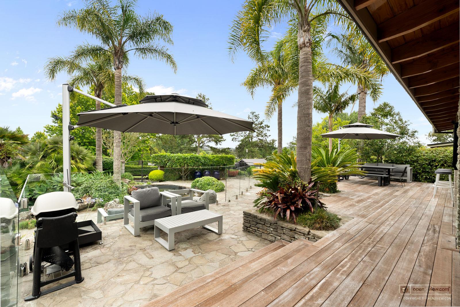 Slider image of 39 Glenmore Road, Auckland