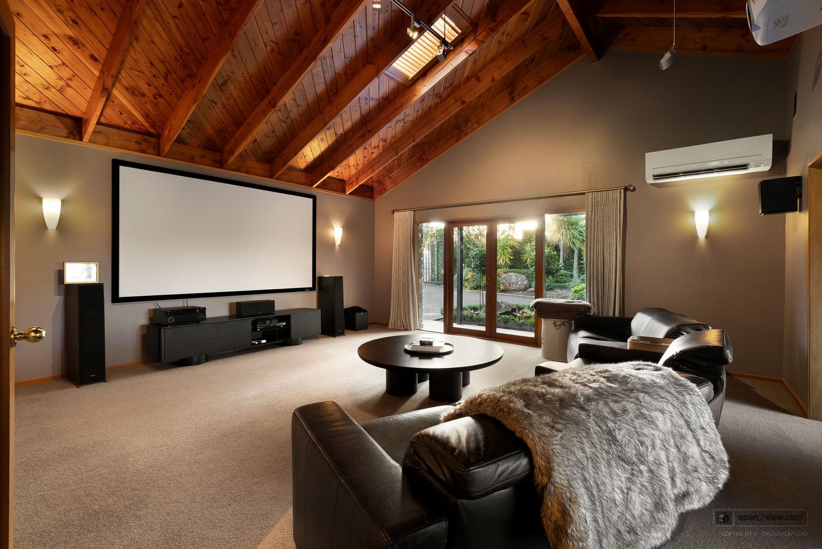 Slider image of 39 Glenmore Road, Auckland