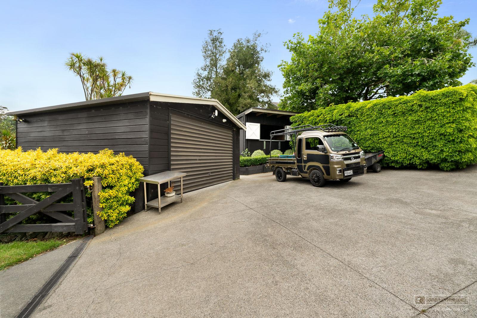 Slider image of 39 Glenmore Road, Auckland