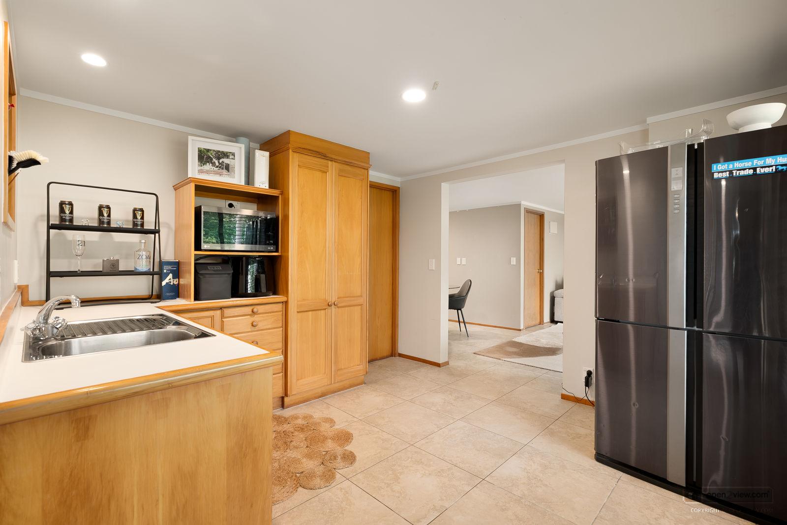 Slider image of 39 Glenmore Road, Auckland