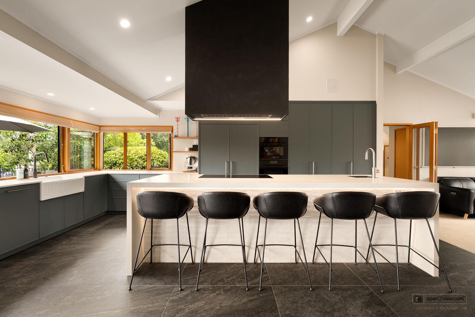 Slider image of 39 Glenmore Road, Auckland